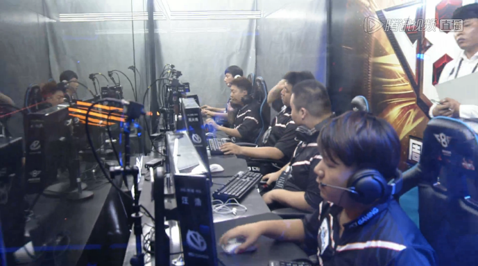 CSGO比赛：FLASHPOINT第二季有望11月线下无观众进行