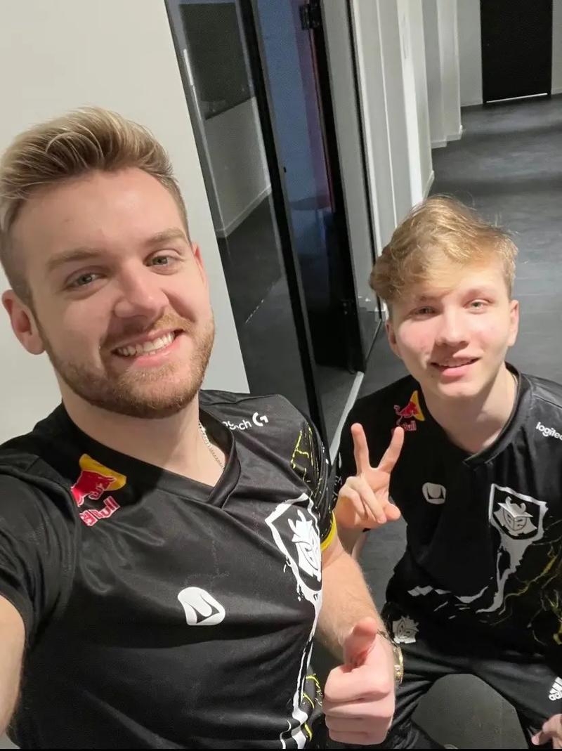 BLG赛后群访 教练：赛前研究对方的习惯 包括打野动线和英雄选择